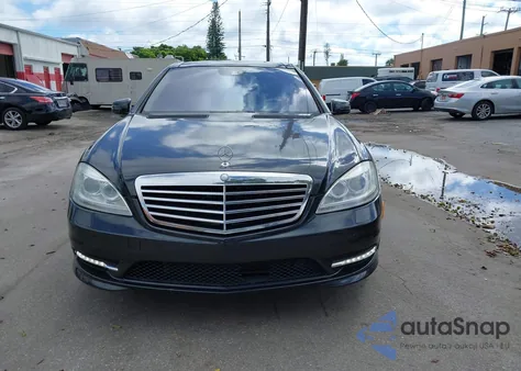 2011 Mercedes-Benz S 550 from USA, damaged, VIN WDDNG7BB4BA386594